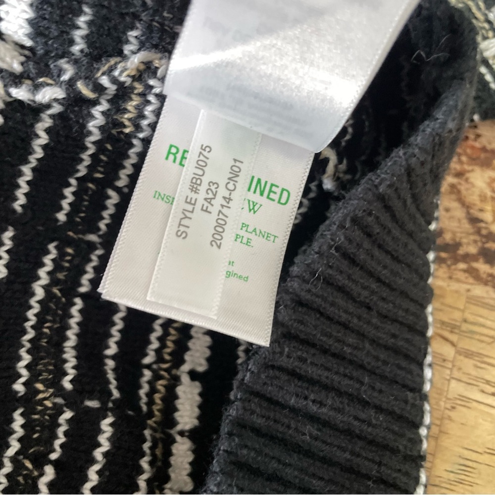 J. Crew Cotton Lady Tweed Gold Button-Front Cardian Jacket Medium NWOT - Picture 9 of 9